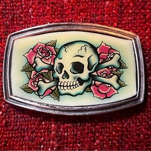 Vintage Classic Hardware Skull and Roses belt buckle